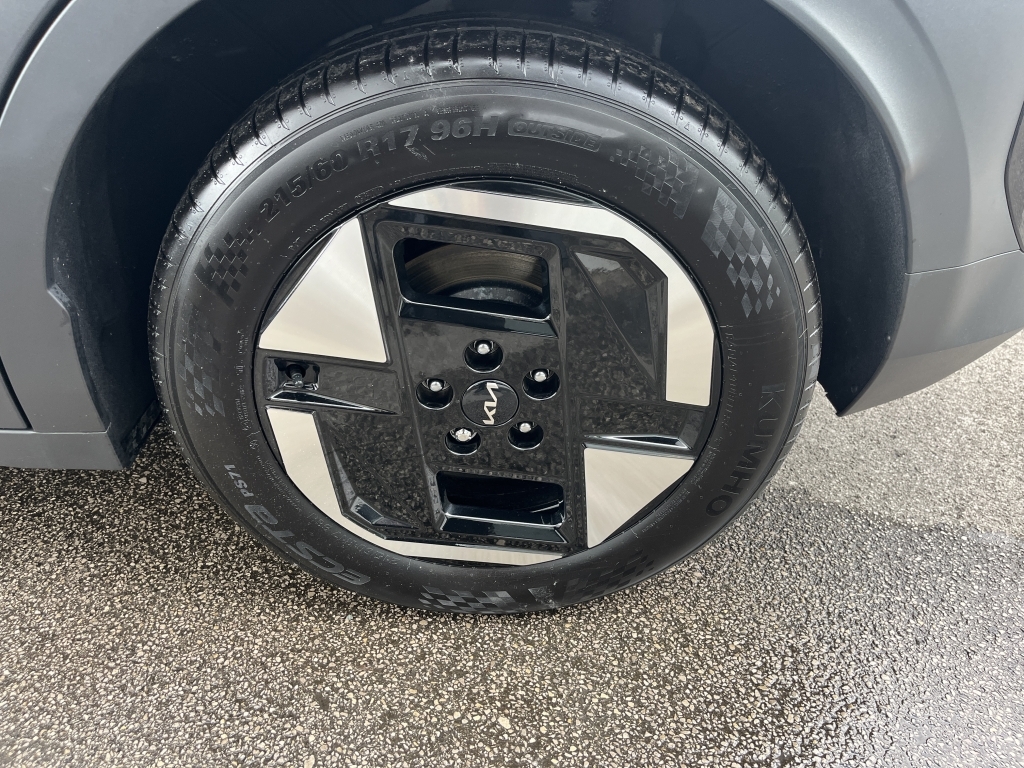 Kia EV3 Air Black #6