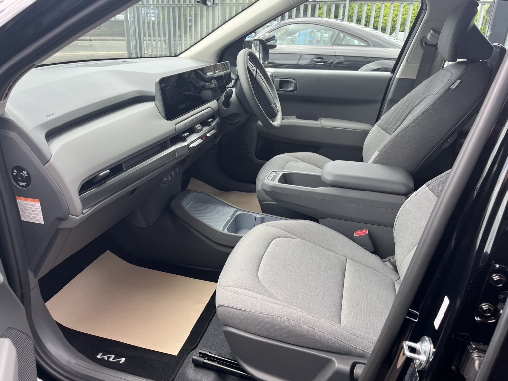 Kia EV3 Air Black #4