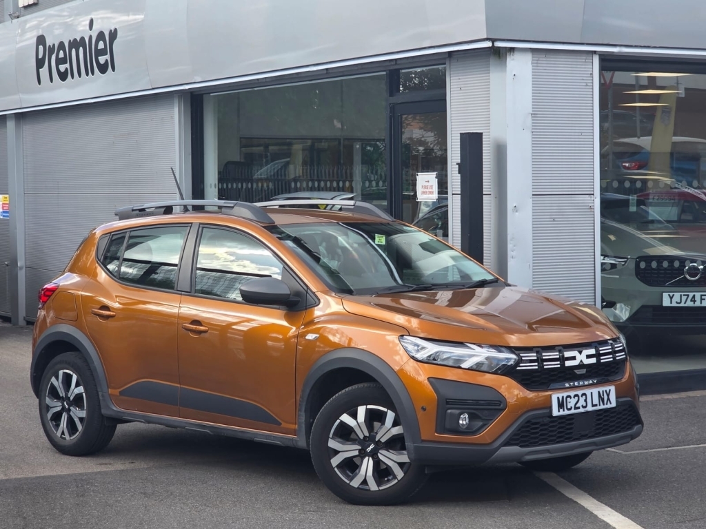 Dacia Sandero Stepway 1.0 Journey Tce MC23LNX Orange