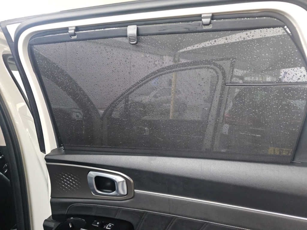 Kia Sorento Edition White #42