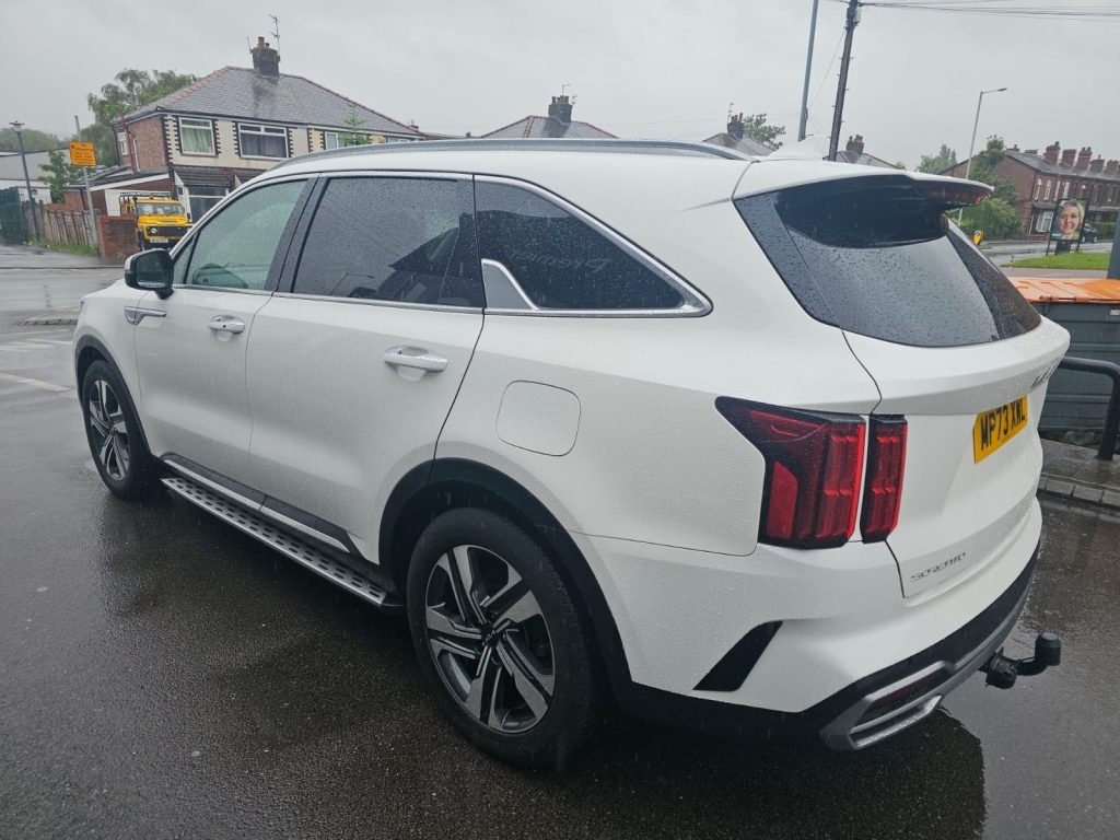 Kia Sorento 2.2 Crdi Vision White #5
