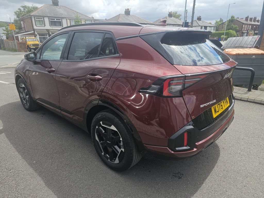 Kia Sportage 1.6 Gt-line MJ75YTK Red #4