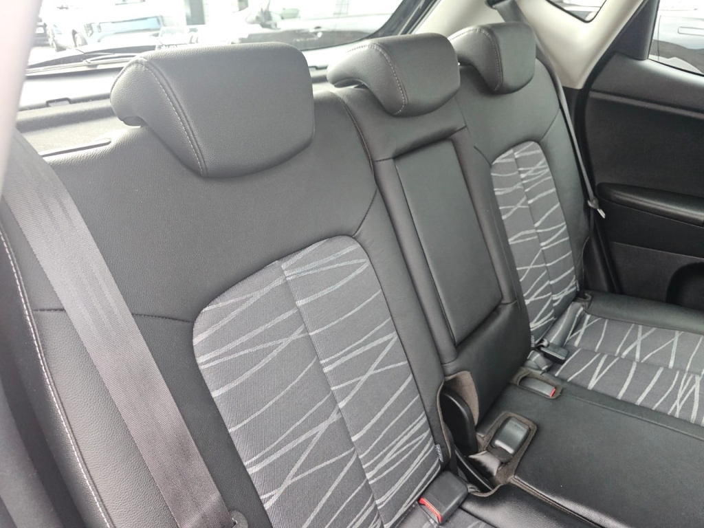 Kia Venga Mpv 1.6 3 Euro 6 201968 Silver #27