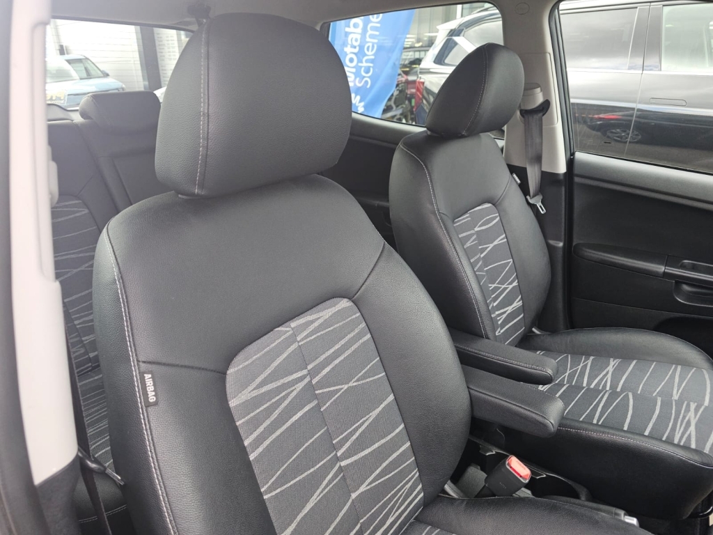 Kia Venga Mpv 1.6 3 Euro 6 201968 Silver #15