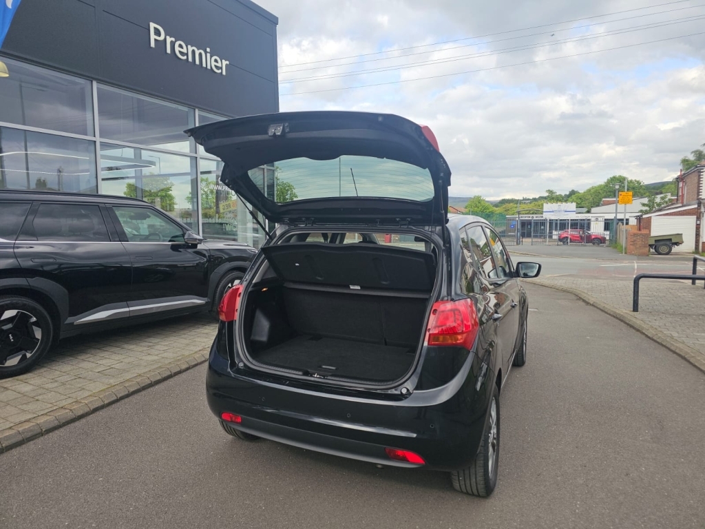 Kia Venga Mpv 1.6 3 Euro 6 201968 Silver #11