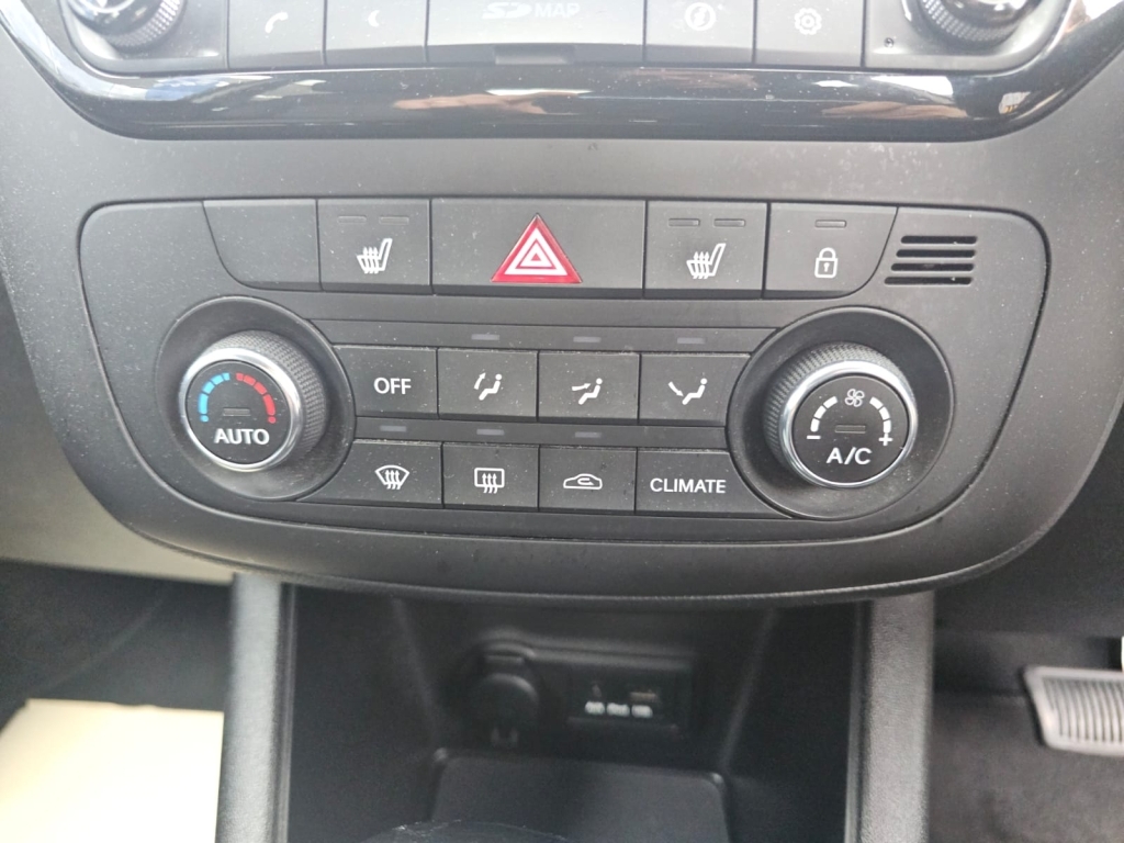 Kia Venga Mpv 1.6 3 Euro 6 201968 Silver #20