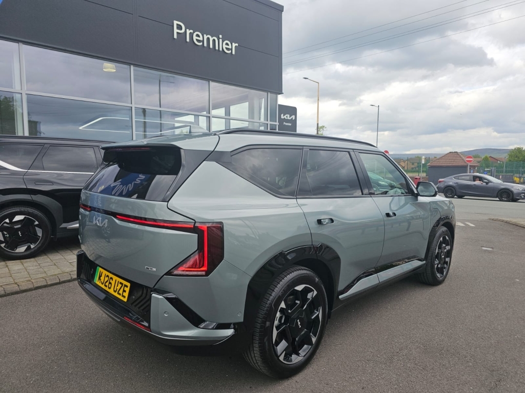 Kia Gt-line S MJ26UZE Green #3