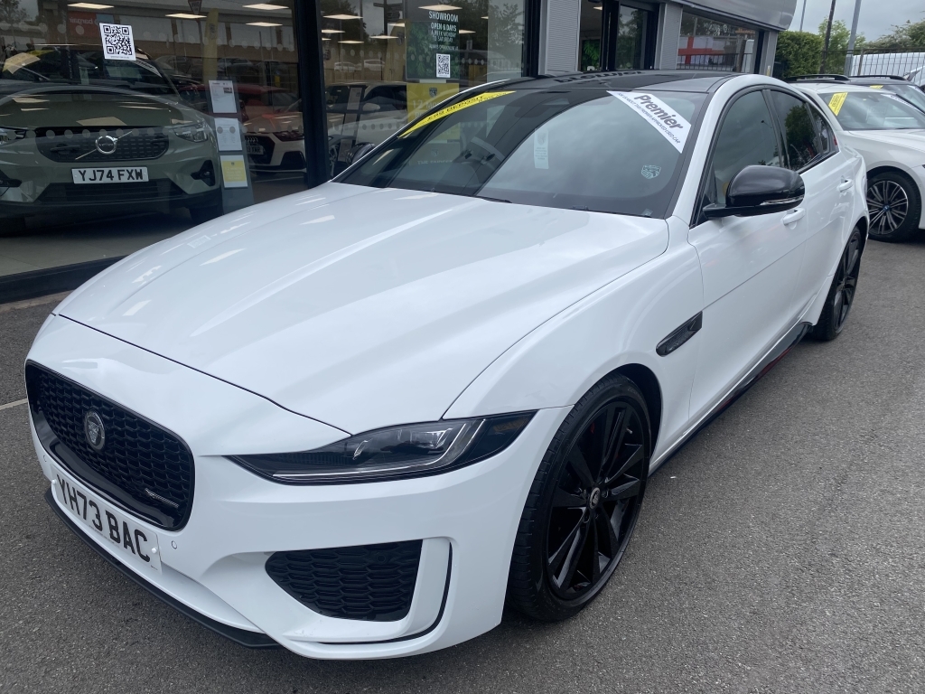 Jaguar XE 2.0 D200 Mhev R-dynamic Se Black Euro 6 Ss Black #8