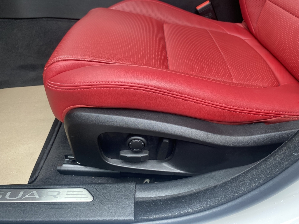 Jaguar XE 2.0 D200 Mhev R-dynamic Se Black Euro 6 Ss Black #14
