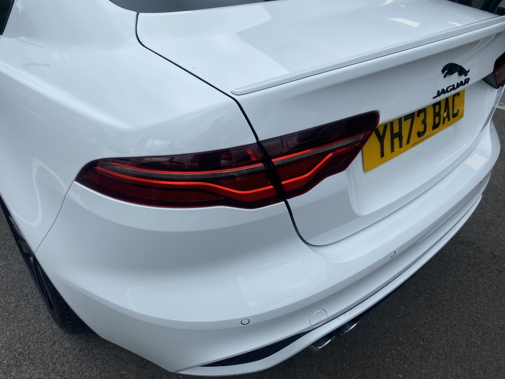 Jaguar XE 2.0 D200 Mhev R-dynamic Se Black Euro 6 Ss Black #11