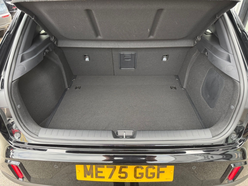 Kia  81.4Kwh Gt-line Black #17
