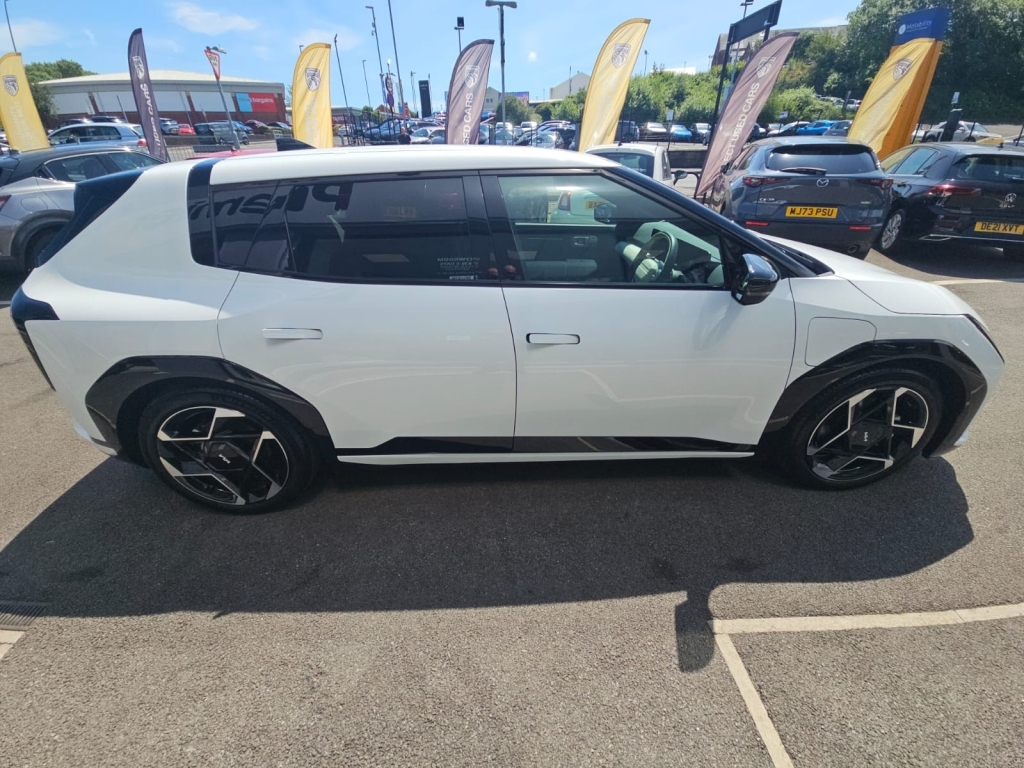 Kia EV4 Gt-line White #6