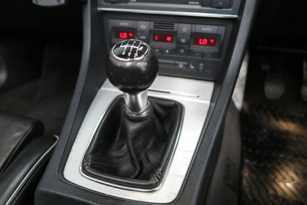 Audi A4 1.8T S Line Black #25