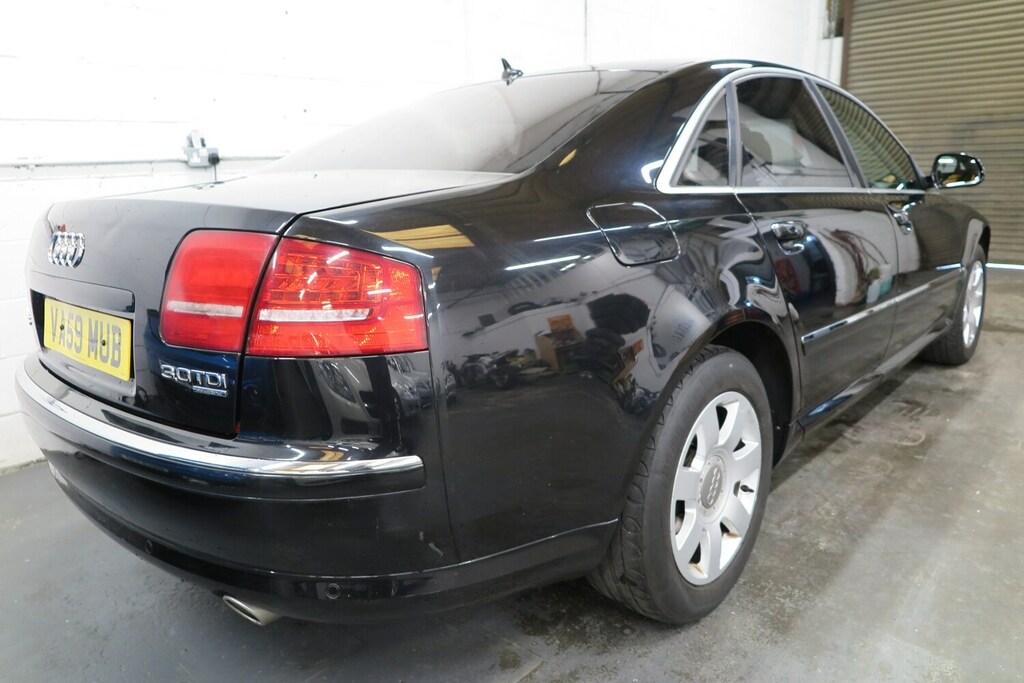 Audi A8 3.0 Tdi Quattro Se Tip Black #5