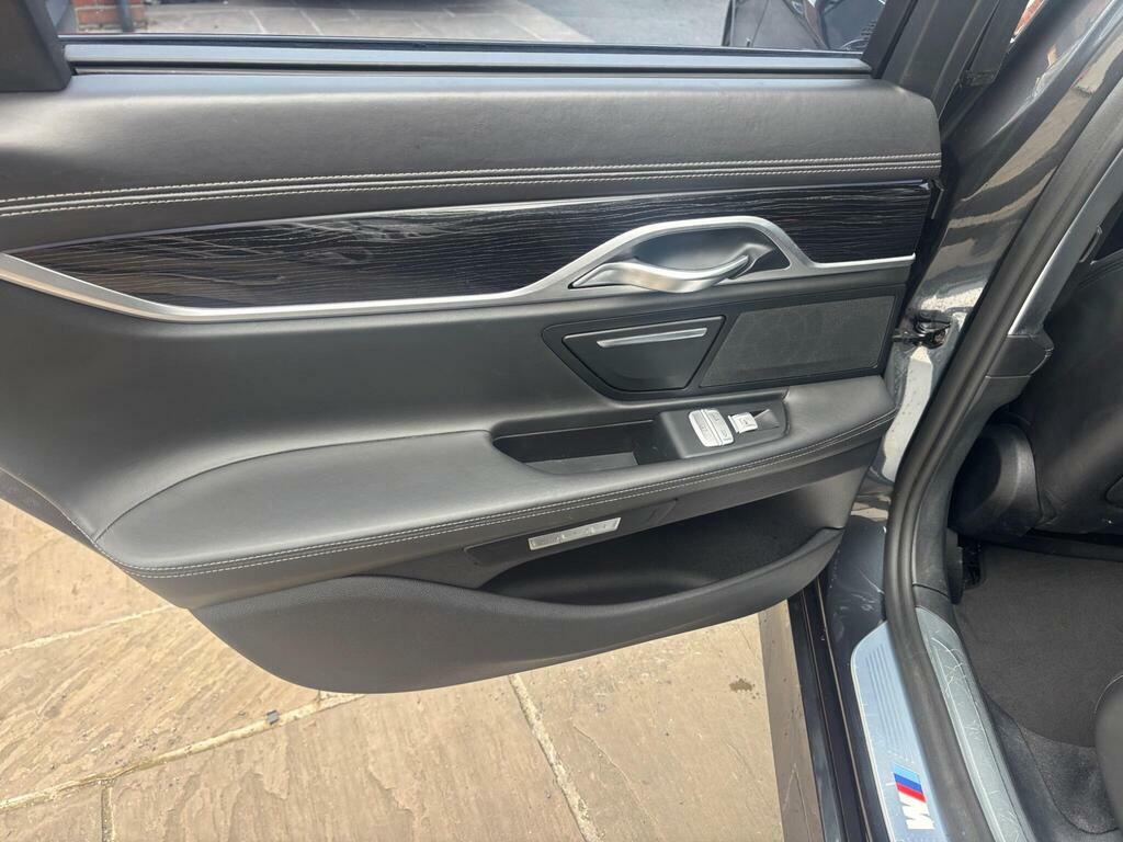 BMW 7 Series 3.0 730D M Sport Saloon 2017 Black #28