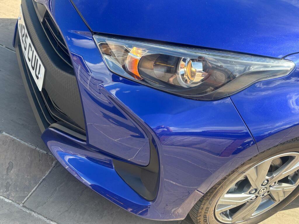 Toyota Yaris Icon Black #29