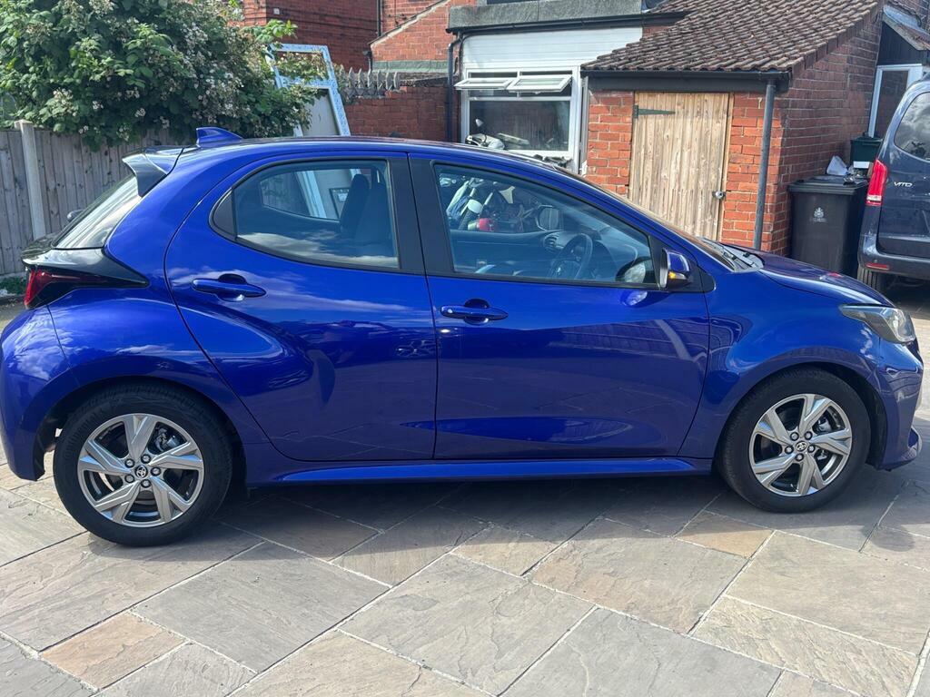 Toyota Yaris Icon Black #15