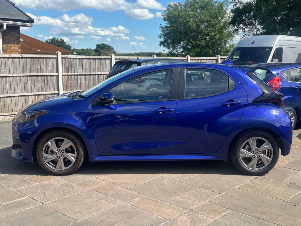 Toyota Yaris Icon Black #12