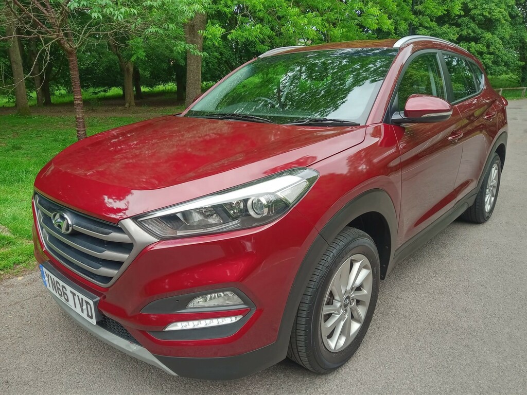Hyundai Tucson 1.7 Tucson Se Nav 1.7 D 116Ps Bd Fss Red