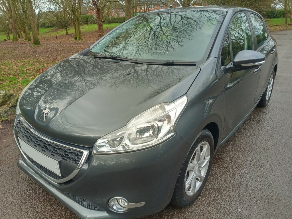 Peugeot 208 1.2 Puretech Active Grey