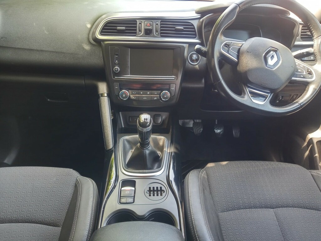 Renault Kadjar Suv 1.5 Signature Nav Dci 110 2016 Red #10