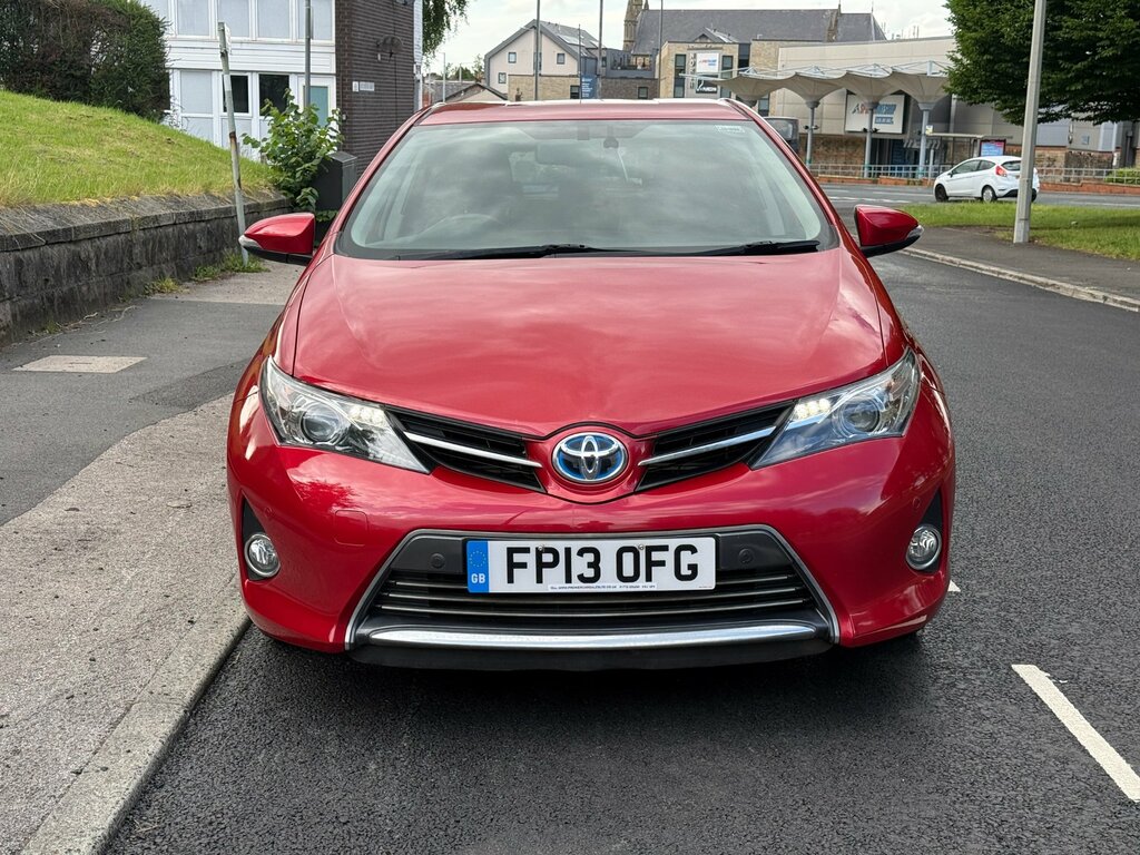 Toyota Auris 1.8 Vvt-h Excel Hatchback Hybrid Cvt Eu FP13OFG Red #2