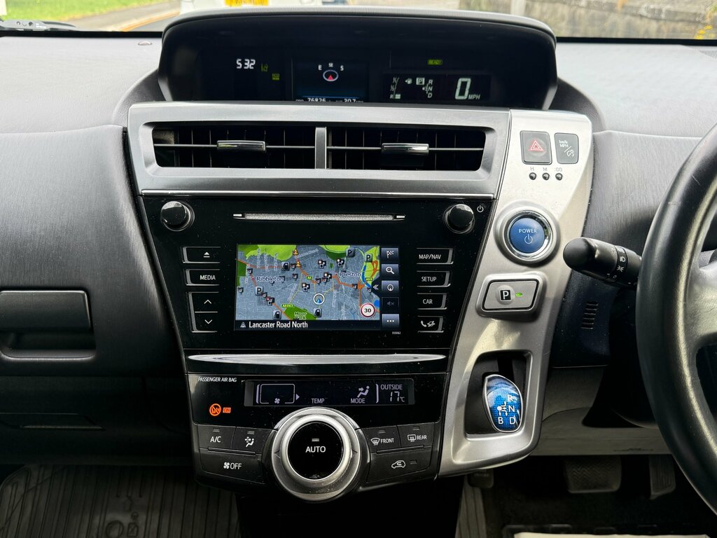 Toyota Prius+ 1.8 Vvti Excel Tss Cvt Silver #29