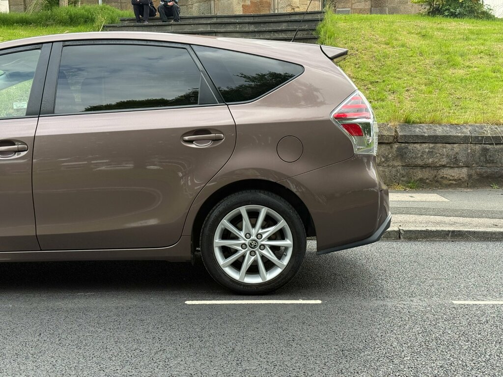 Toyota Prius+ 1.8 Vvti Excel Tss Cvt Silver #58