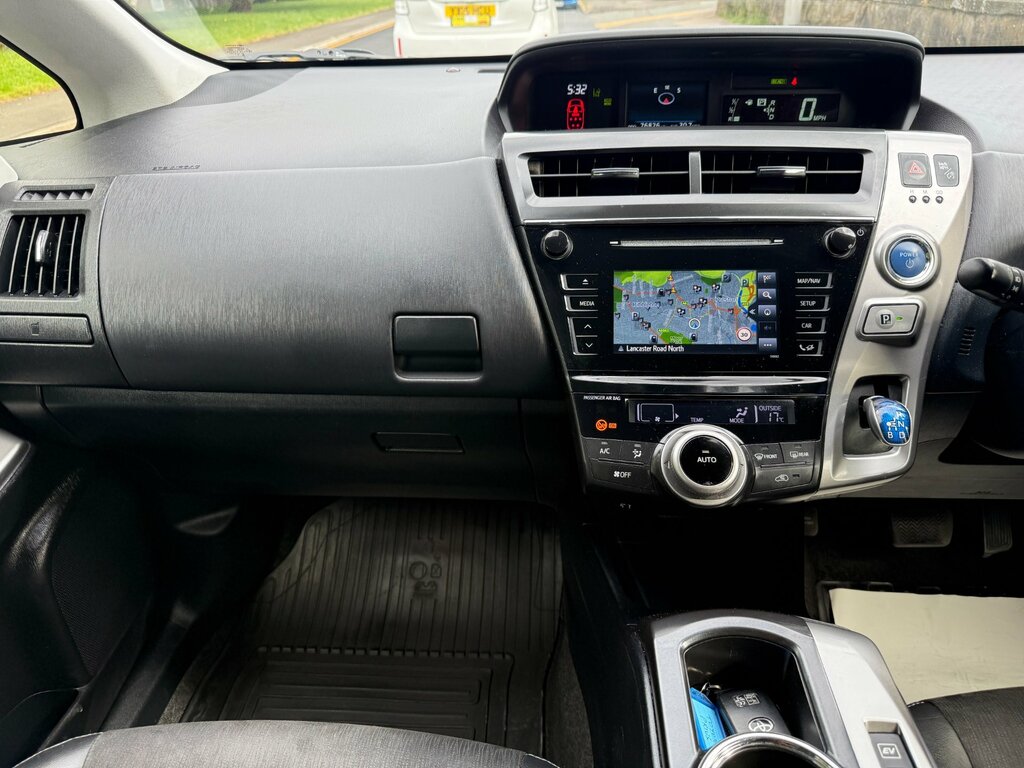Toyota Prius+ 1.8 Vvti Excel Tss Cvt Silver #28