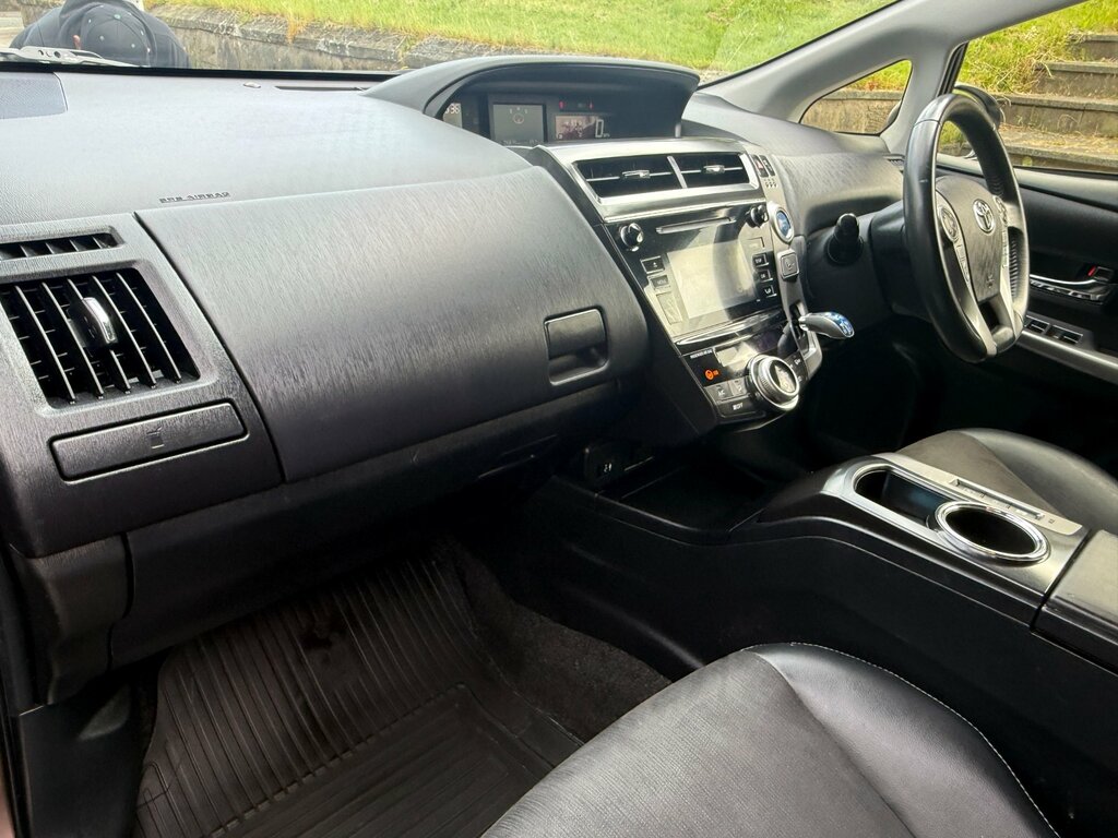 Toyota Prius+ 1.8 Vvti Excel Tss Cvt Silver #46