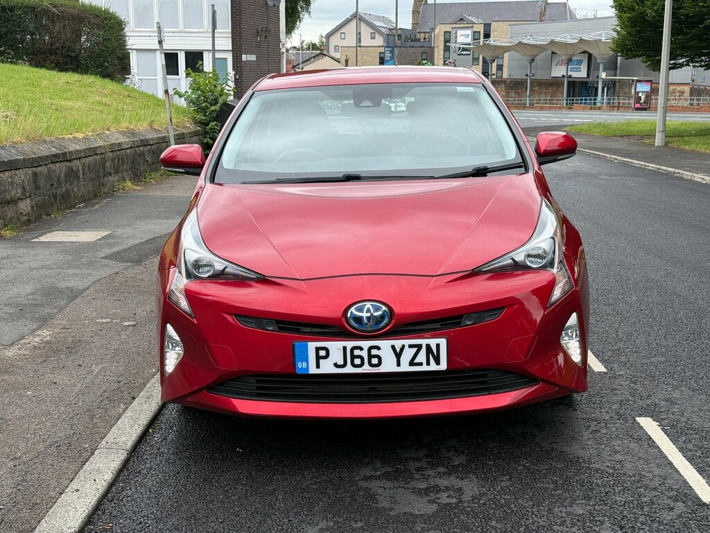 Toyota Prius 1.8 Vvt-h Excel Hatchback Hybrid Cvt Eu Red #2