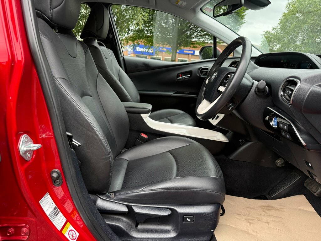 Toyota Prius 1.8 Excel Hybrid Hatchback Red #11