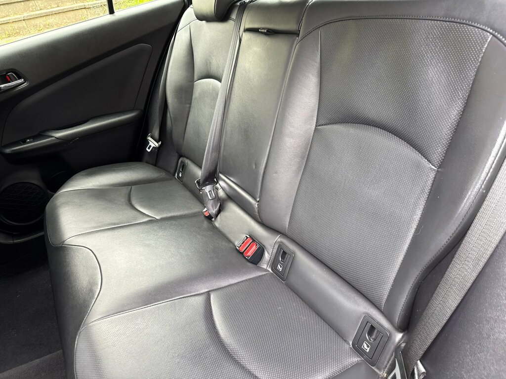 Toyota Prius 1.8 Excel Hybrid Hatchback Red #37