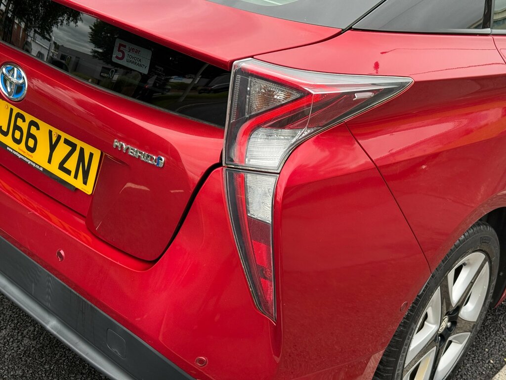 Toyota Prius 1.8 Excel Hybrid Hatchback Red #61