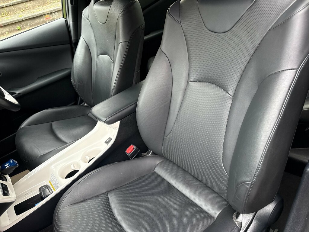 Toyota Prius 1.8 Excel Hybrid Hatchback Red #34
