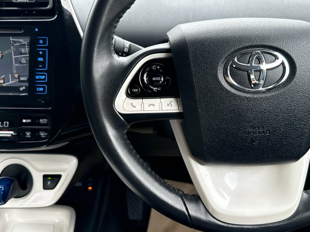 Toyota Prius 1.8 Excel Hybrid Hatchback Red #14