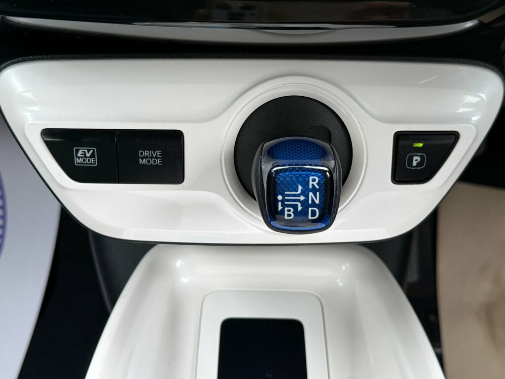 Toyota Prius 1.8 Excel Hybrid Hatchback Red #42