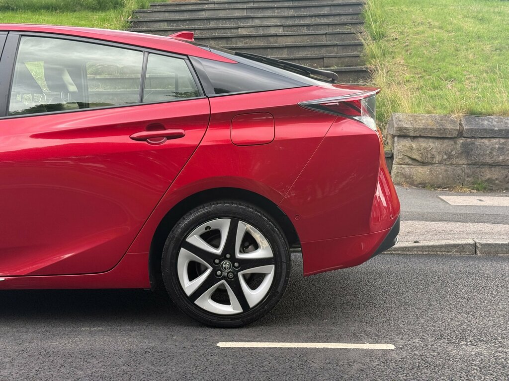 Toyota Prius Prius Excel Vvt-i Cvt Red #57