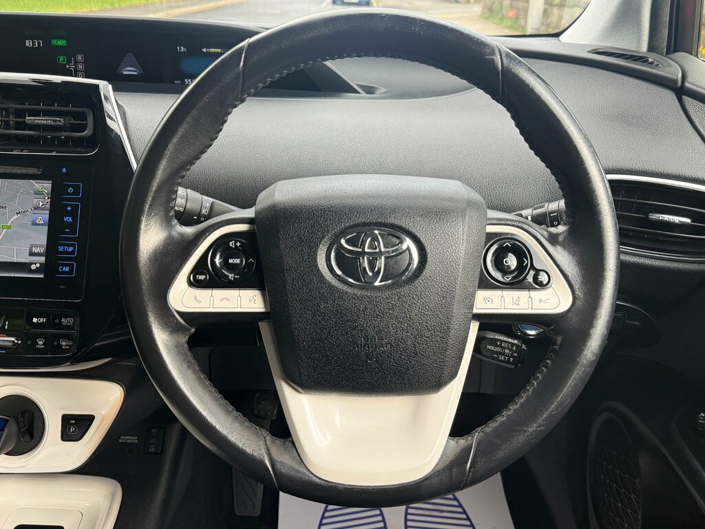 Toyota Prius Prius Excel Vvt-i Cvt Red #13