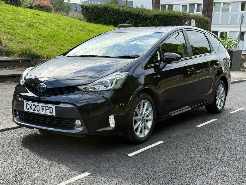 Toyota Prius+ Excel Red #67