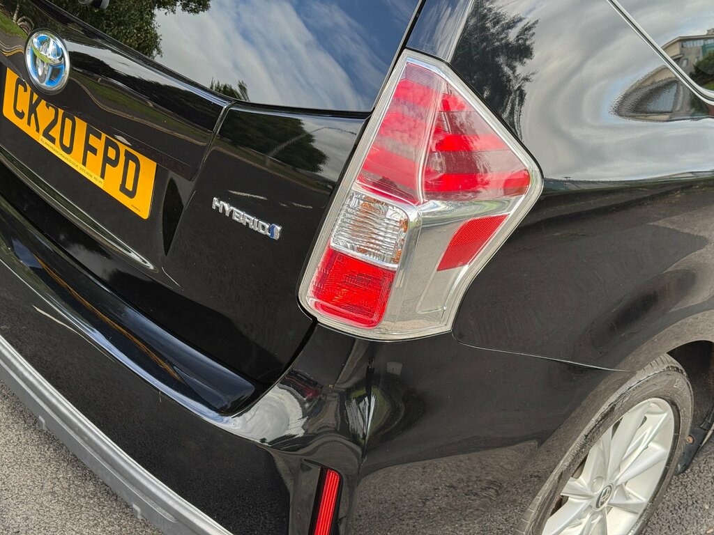 Toyota Prius+ Excel Red #62