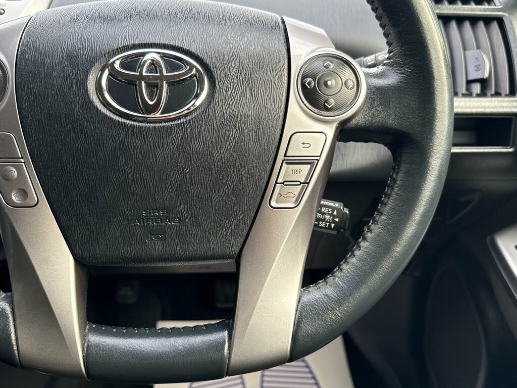 Toyota Prius+ Excel Red #16