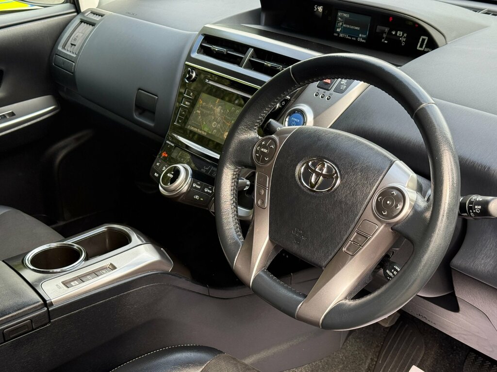 Toyota Prius+ Excel Red #45