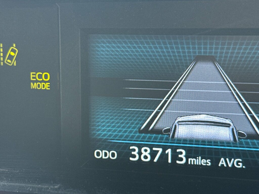 Toyota Prius+ Excel Red #18