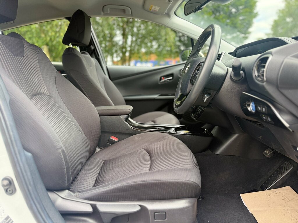 Toyota Prius+ Prius Hybrid Grey #10