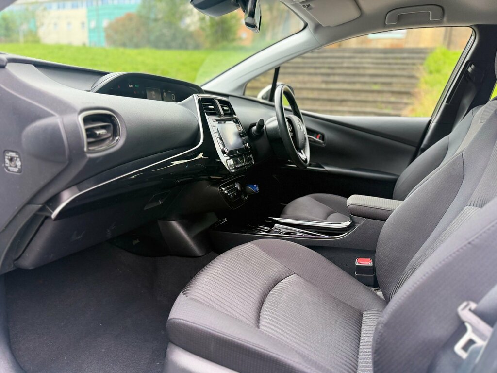 Toyota Prius+ Prius Hybrid Grey #16