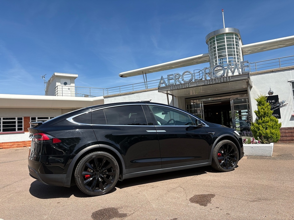 Tesla Model X Performance Black #4