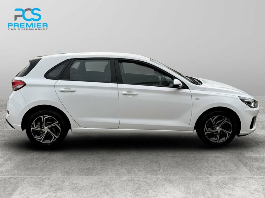 Hyundai I30 T-gdi Mhev Se Connect White #6