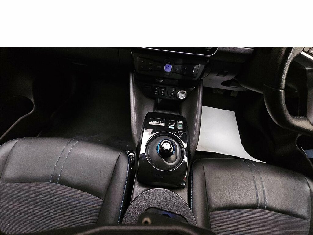 Nissan Leaf N-connecta Black #3