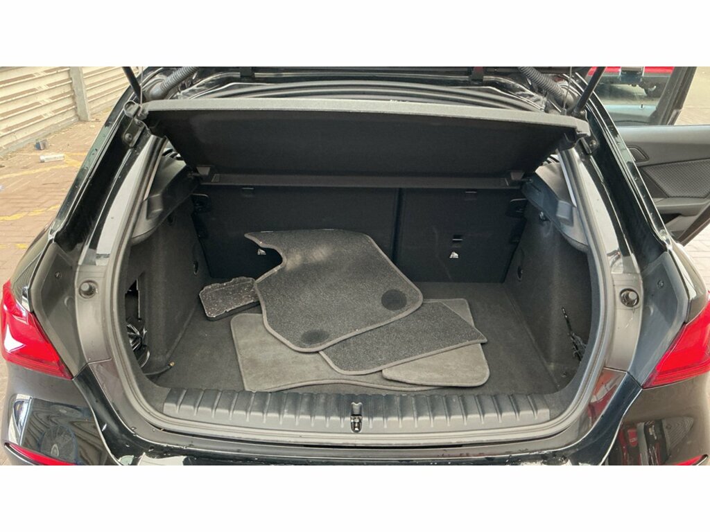 BMW 1 Series 118I Se FG22JAU Black #6